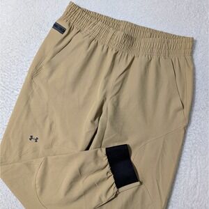 NEW Women's M Under Armour Jogger Pants 1376926 Loose Fit Unstoppable Tan Khaki